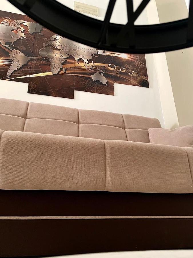 L'Anima Del Viaggio A Torino Apartment Bagian luar foto